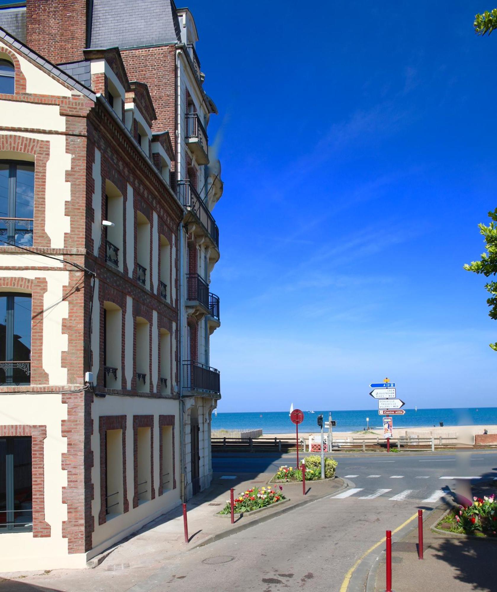 Nid Douillet A 30 Metres De La Grande Plage De Houlgate - Residence La Vague - Eksteriør bilde